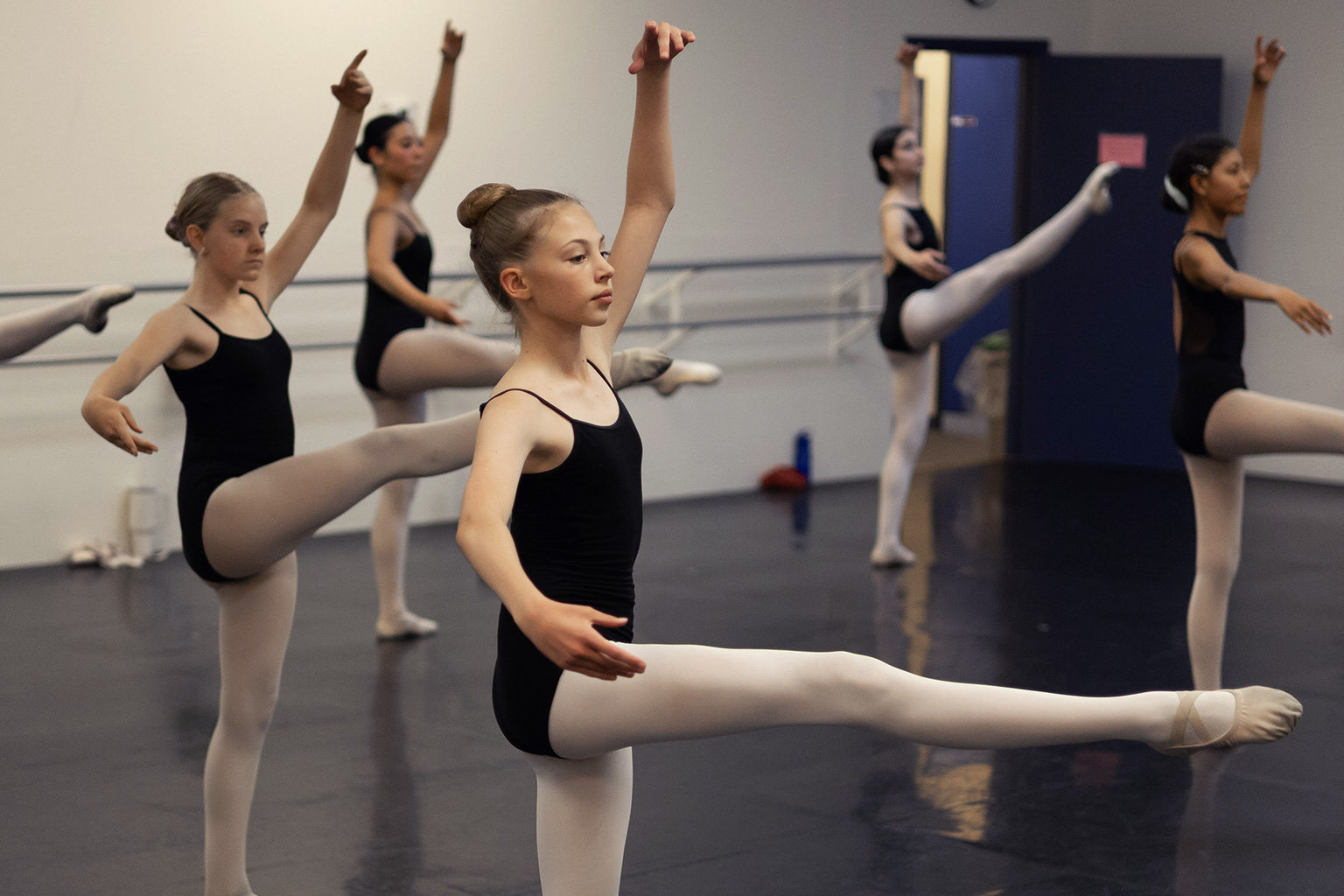 School of Ballet Tucson students in class.